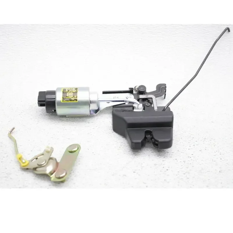 Genuine  Rear trunk lid lock latch actuator  for KIA Kia Amanti Trunk tail gate lock latch 812203F000 81220 3F000