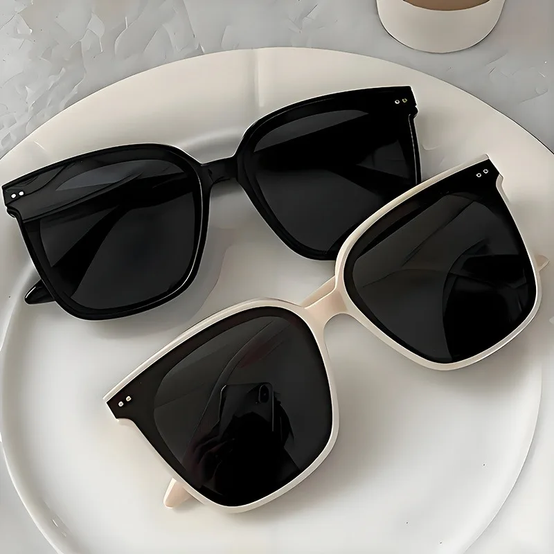 Women's Oversized Retro Hong Kong Style Fashion Glasses  Decorative Fashion Accessories for Daily Special Occasions