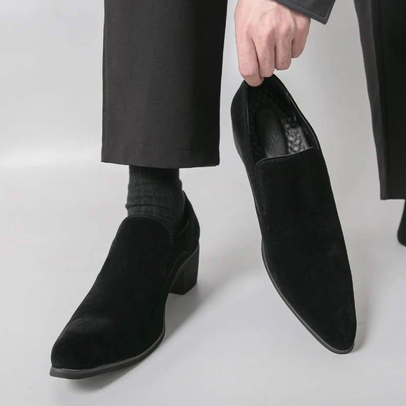 Men's smooth leather shoes one pair with the slouchy casual dress shoe toe shape high heel and platform style loafers