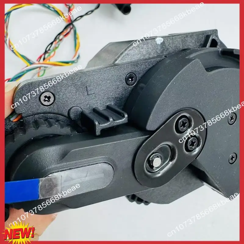 

Полный комплект колес A97Z для Dreame X50 Ultra/X50 Pro/X50 Master и MOVA V50 Ultra, включает как левые и правые колеса.