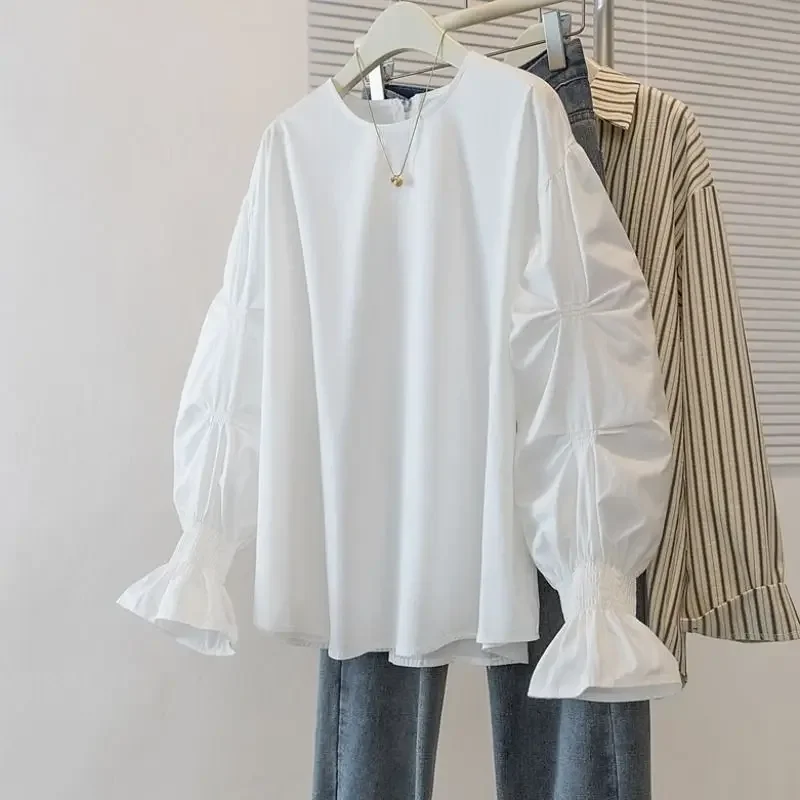 

Elegant Fashion White All-match Shirts Women 2025 Early Spring New O-neck Blusas Mujer Y2k Flare Sleeve Loose Blouses
