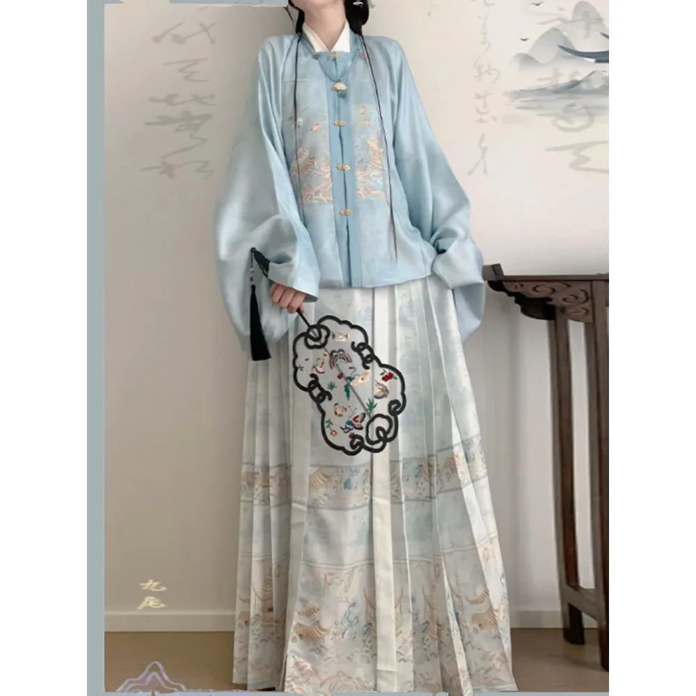 

Новый оригинальный комплект ханьфу Ming-made 2025 года: осенне-зимний костюм для женщин с квадратным воротником и юбкой-«лошадиным лицом»