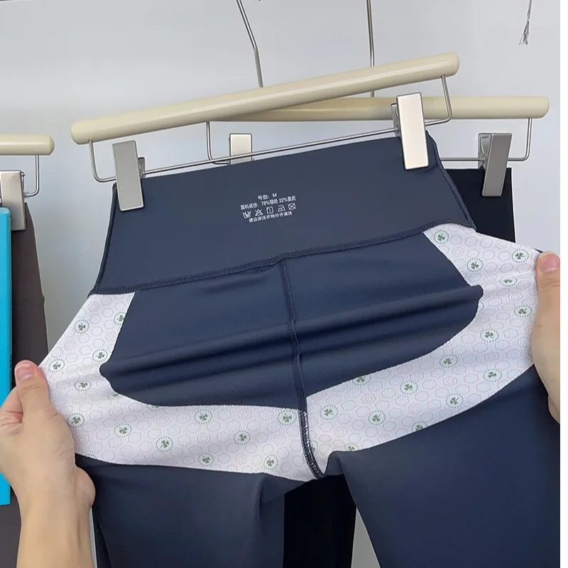 レトロ多用途エレ女性のアーキスキンパンツハイウエストスリムフィットヨガパンツ弾性ヒップリフティングタイトニング秋の摩耗