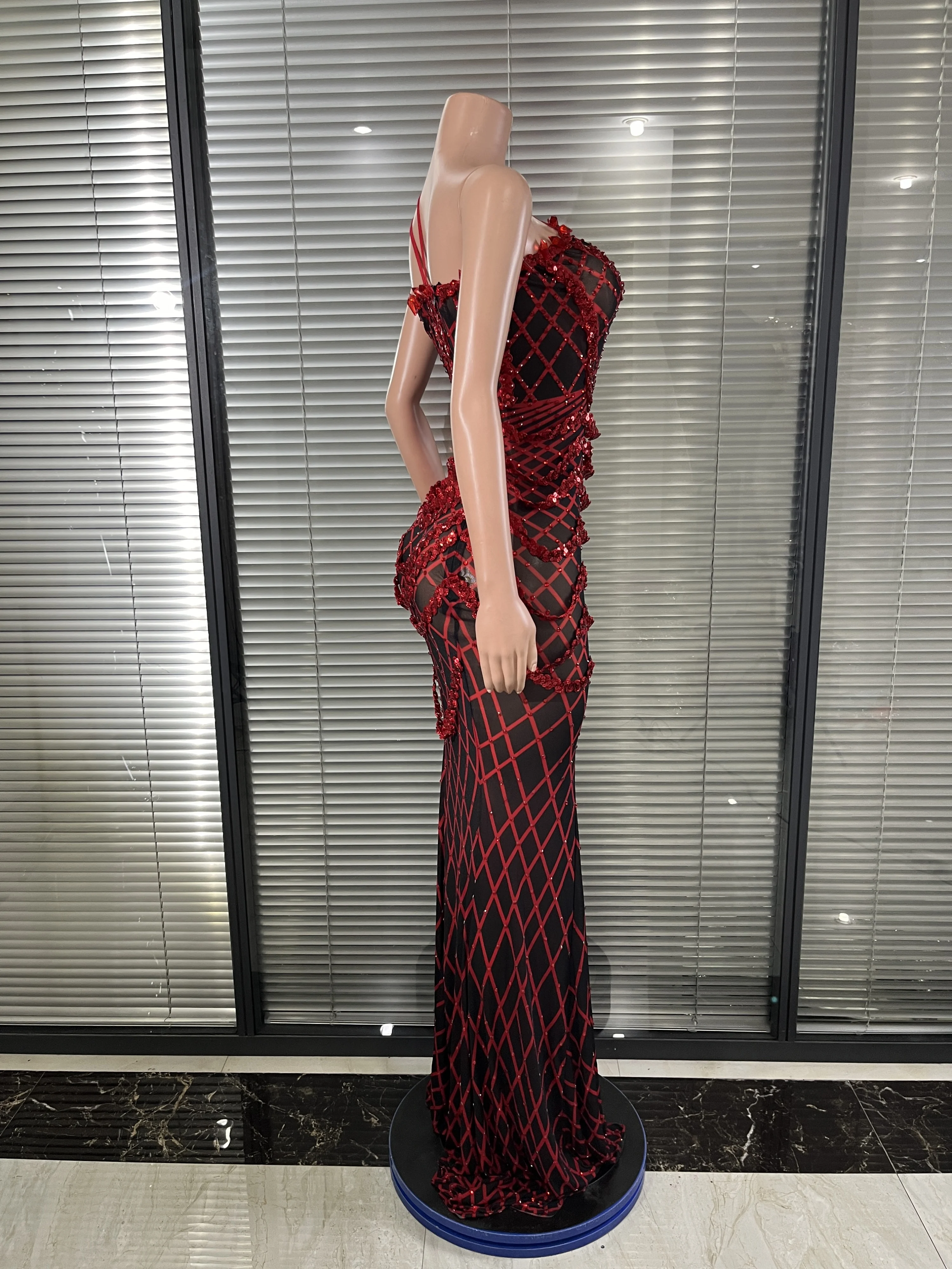 Opulenta eleganza rubino scintillante paillettes cristalli sexy maglia maxi abito da sera celebra festa di compleanno discoteca costume di scena