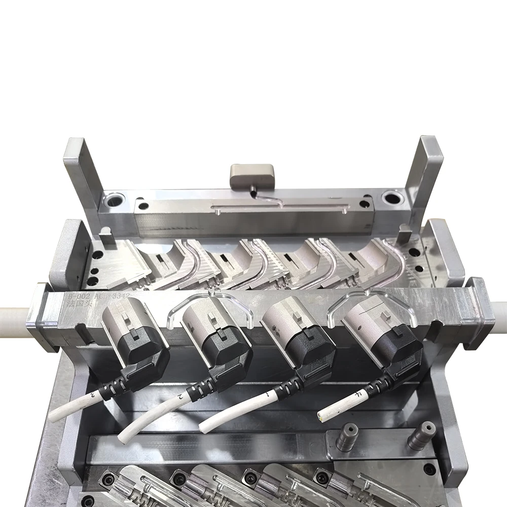 French standard custom cable plug mold manufacturing 4-cavity plastic injection mold for molding machine