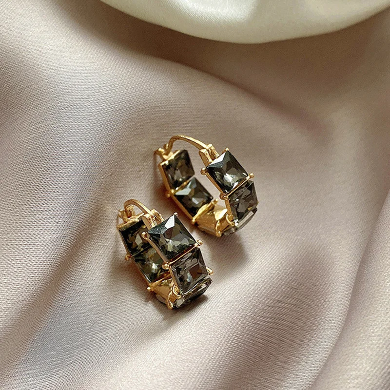 Vintage Square AAA Zircon Earrings 2024 Brand New Trendy Crystal Earrings Women's Light Luxury Personalized Earrings