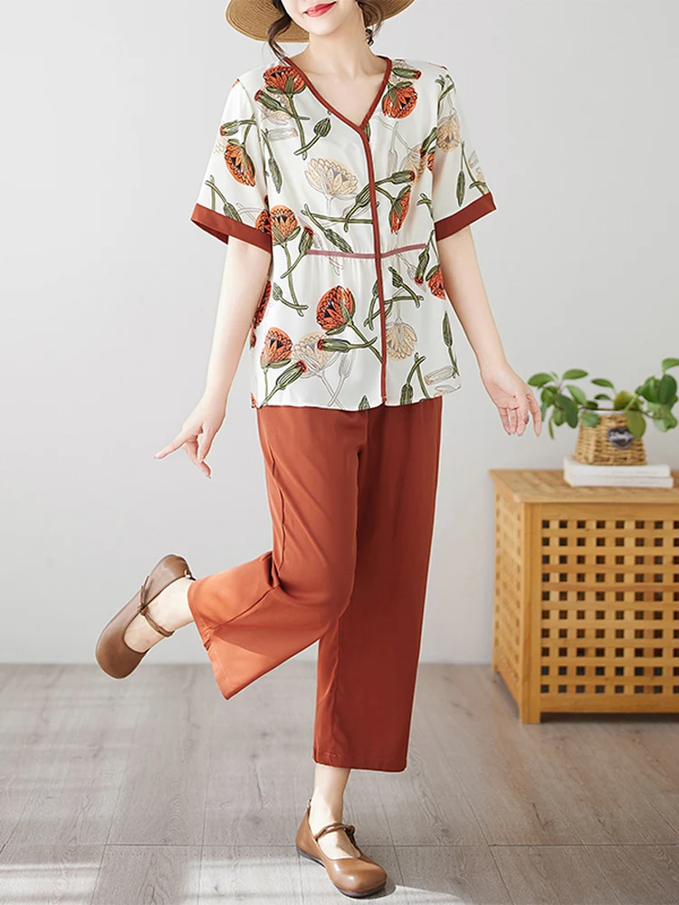 

Fashionable V-Neck Printed Summer Resort Travel Cool Polyester Chiffon Top And Pants Two-Piece Set for Middle-Aged And Elderl...