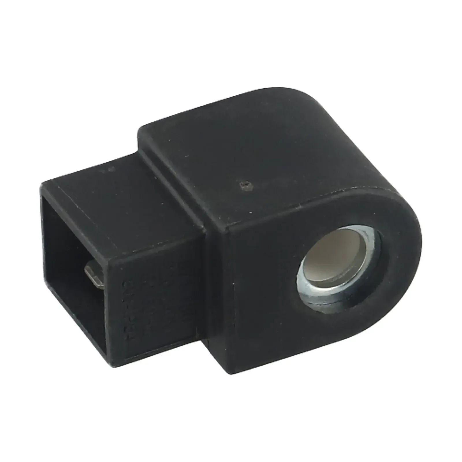 

For Heating Systems 220/240 Volt Solenoid Coil Valve Material: As The Picture Shows Orifice Diameter 9.2 Mm Color: Black