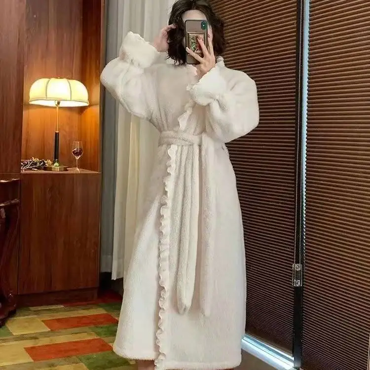 Sweet Princess Style Nightgown Long Coral Velvet Soft Sleepwear Women Winter Soft Home Dressing Gown Lace Ruffles Sleepdress