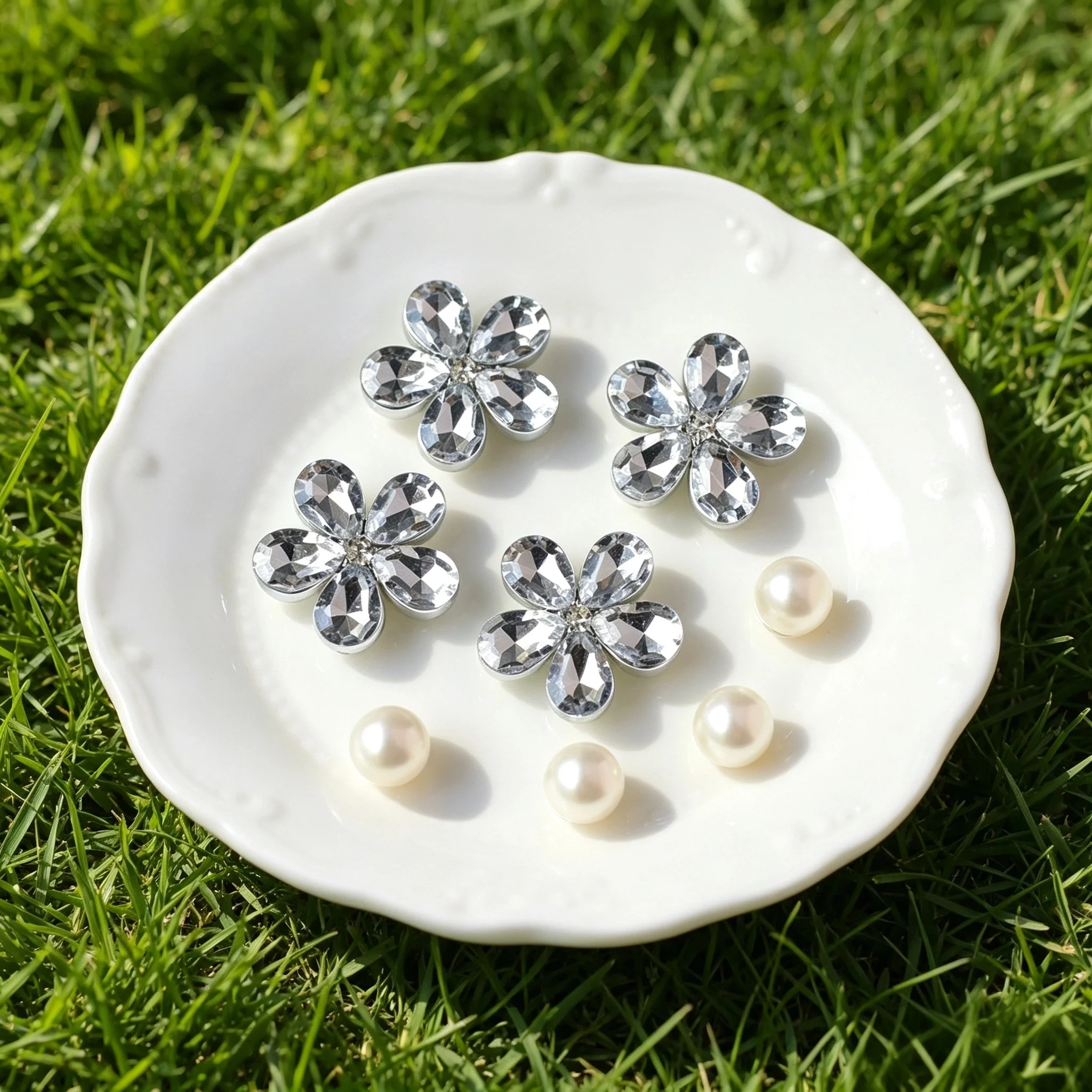 Rhinestone Flower Pearl Shoe Charms for Clog Sandals, Shiny Crystal Floral DIY Ornaments for Beach Garden Shoes Party Gift