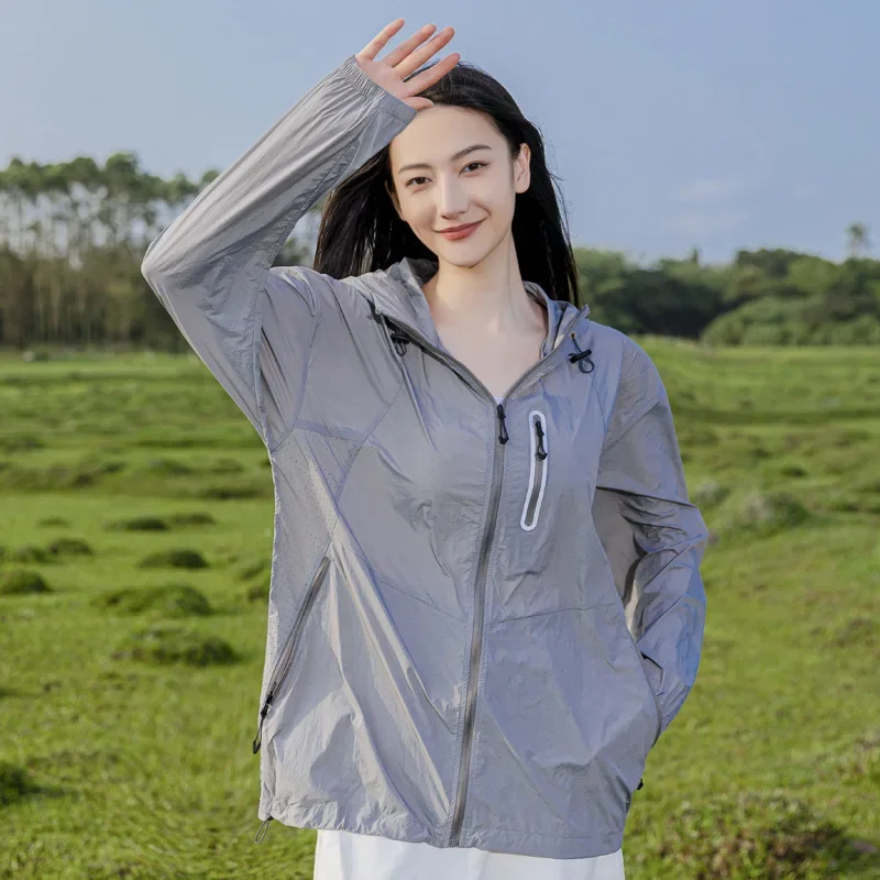 UPF50+ Thin Jacket Spring Casual Versatile Multi Pocket Hooded Fishing Jacket for Couples Outdoor Travel Sunscreen Clothing