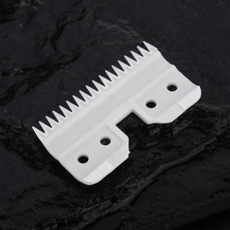 18Teeth 5pcs/lot Pet Clipper Ceramic Moving Blade Standard Oster A5 Blade Size High Quality and Durable with Plastic Box