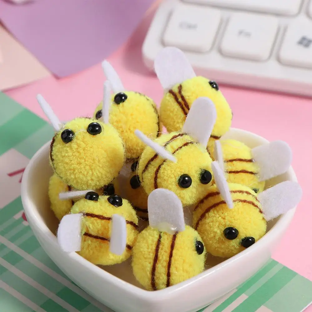 10pcs Handwork Yellow Wool Felt Little Bee Creative Cute Artificial Bees Crafts Felt Ball Mini Bee Clothing Decor