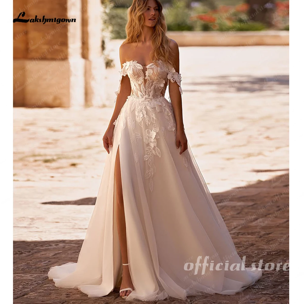Lakshmigown Hochgeschlitzte A-Linien-Hochzeitskleider mit Off-Shoulder-Ausschnitt, Applikationen und Spitze, Maßgeschneiderte Landhaus-Brautkleider – Detail 5