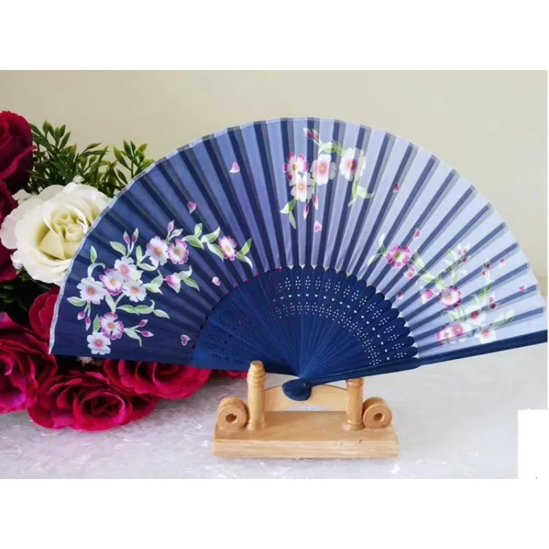 

100pcs Classical Chinese Wedding Favor Flower Silk Fabric Cherry Blossom Butterfly Bridal Shower Gift Cloth Folding Hand Fan