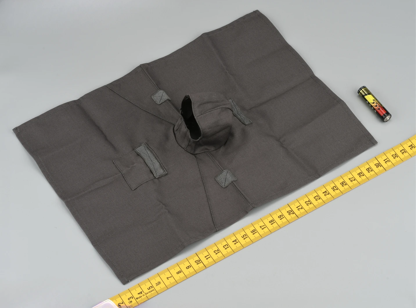 

CBI Easy&Simple 1/6 Scale ES 27005 Cloak Model for 12 ''Task Force 58 PO1