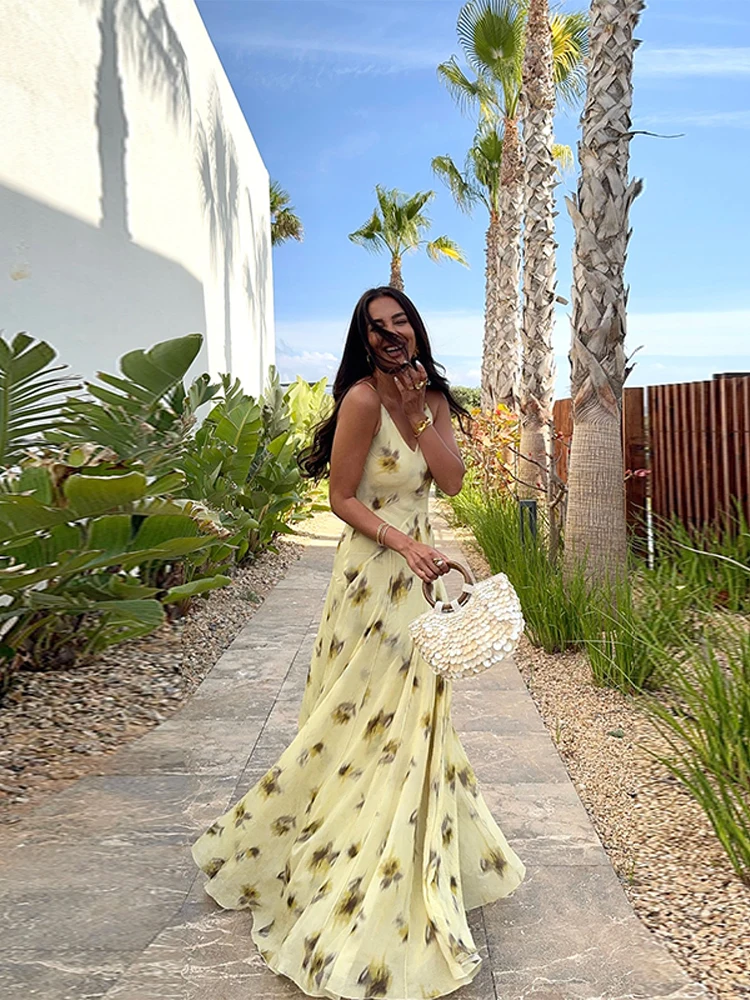 

Sexy Deep V Neck Maxi Dress Slim Fit Sleeveless Printed Halter Robes Summer Backless Lace Up Vestidos 2025 New Lady Dresses Gown