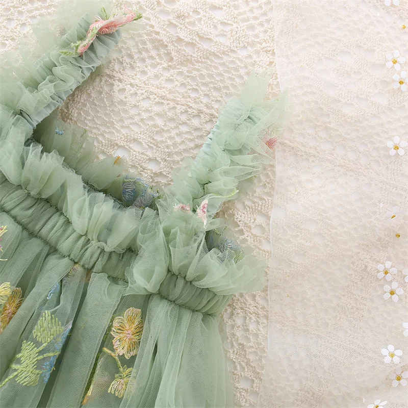 Novedad de verano, vestido de princesa de gasa verde para niña, ropa con tirantes para niños con bordado de flores dulces para bebés de 0 a 5 años