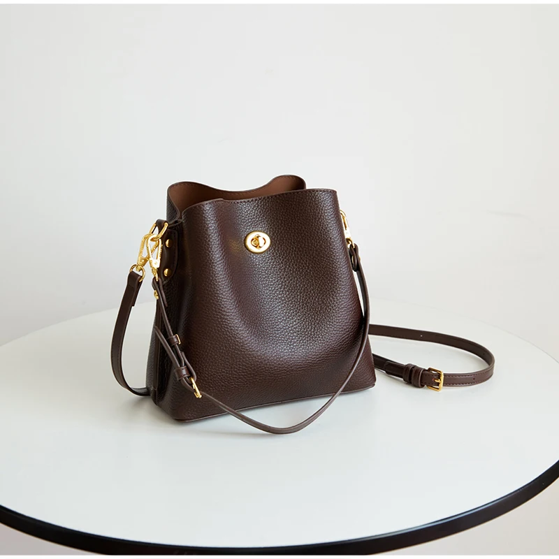 

Premium Lychee-textured Leather Crossbody Bag French Retro Solid Color Bucket Bag Simple Large-capacity Shoulder Bag Clasp New
