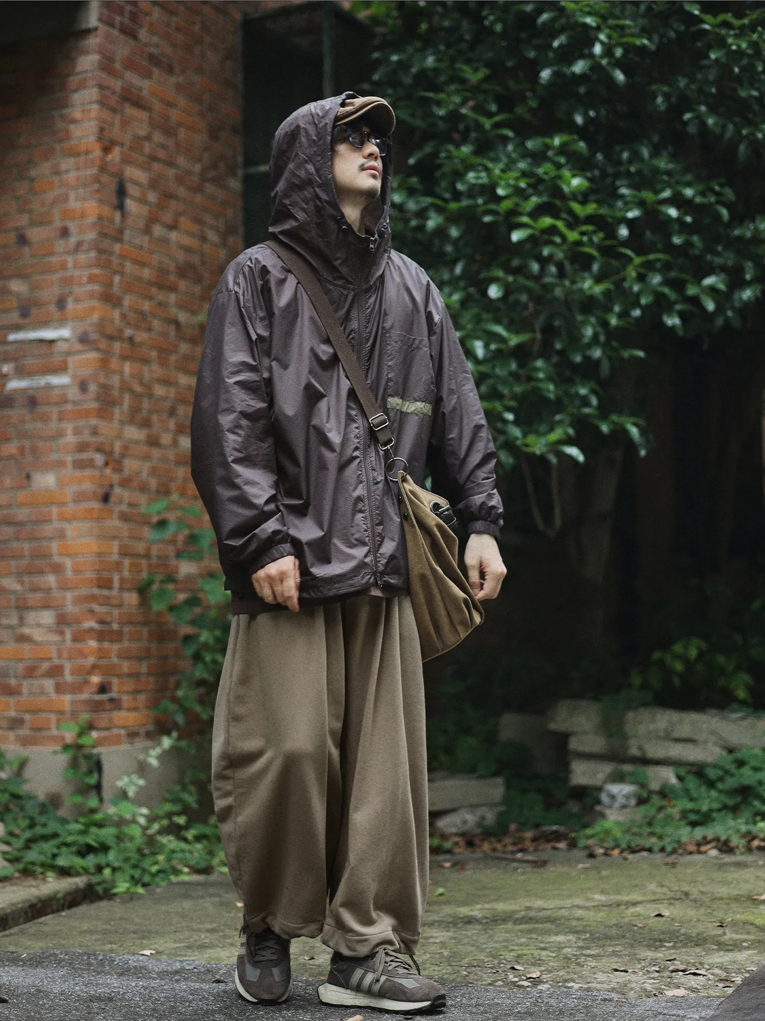Men Japanese Streetwear Fashion Loose Casual Hooded Jacket Male Outdoor Lightweight Sunscreen Cargo Jackets Coat Outerwear