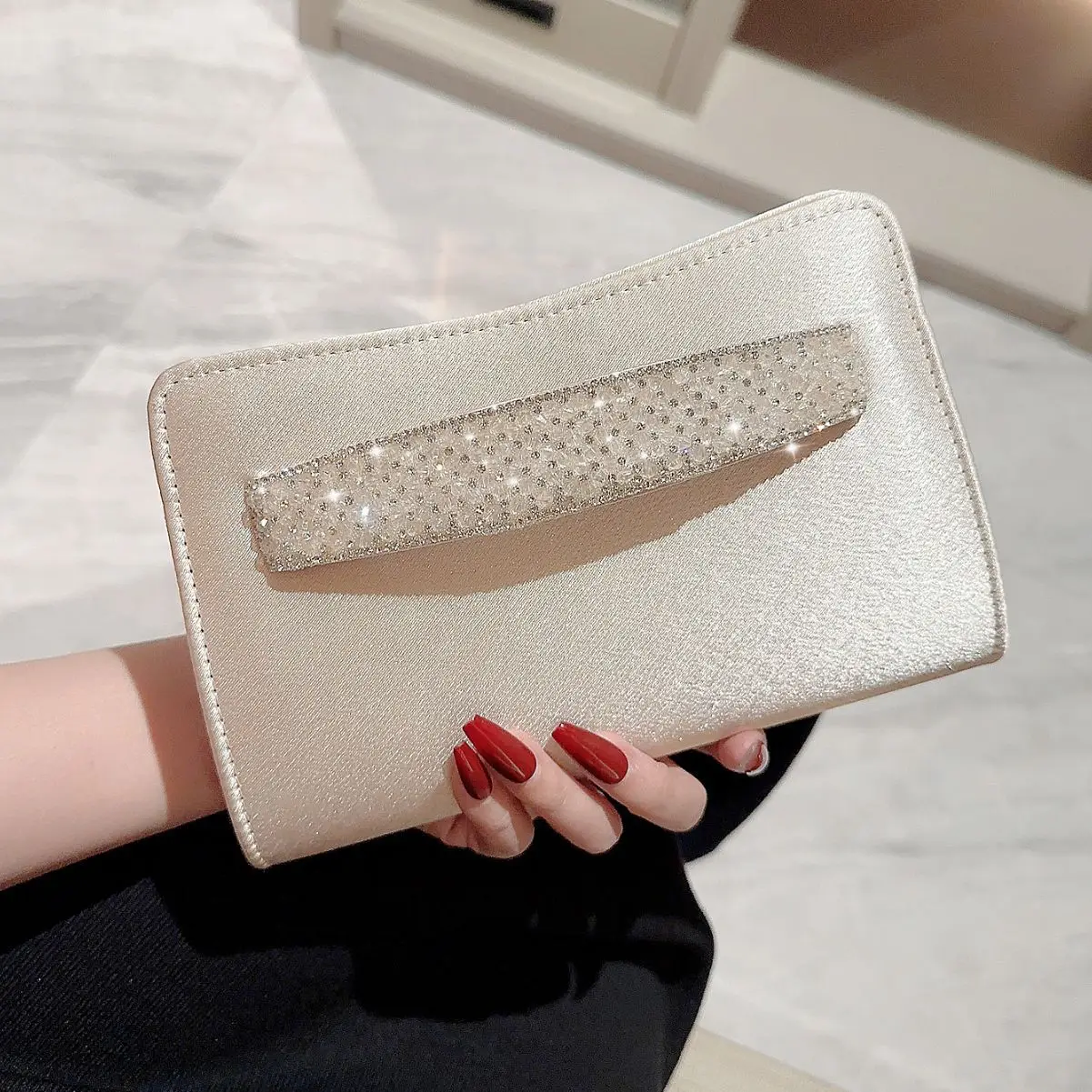 2023 New Glitter Diamond Evening Bags Elegant Women Clutch Purse Dinner Banquet Clutches Fashion Handbags Luxury Shoulder Bags