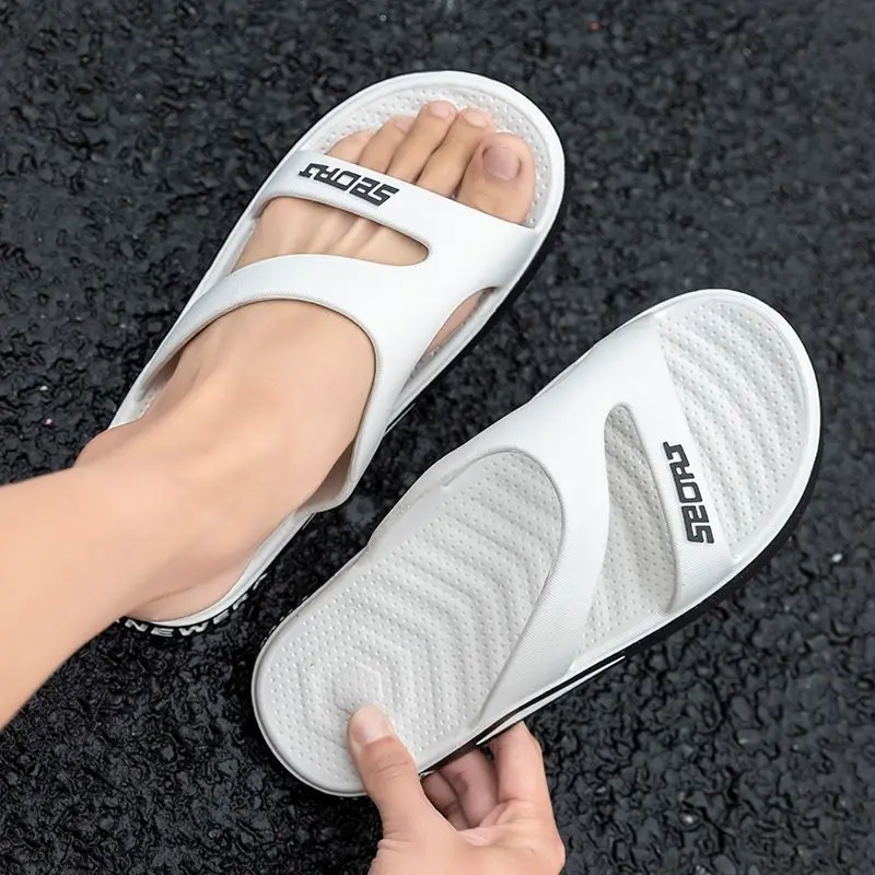 2024 New Slippers Men's Summer Outdoor Fashion Outdoor Trendy Home Men's Non-Slip Home Beach Men's Sands