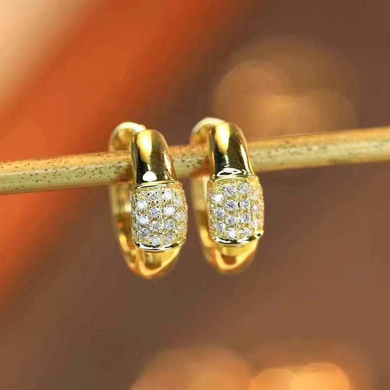 Huitan – boucles d'oreilles petit cercle couleur or pour femmes, accessoires de tous les jours avec zircone brillante, bijoux chics et polyvalents à la mode pour femmes