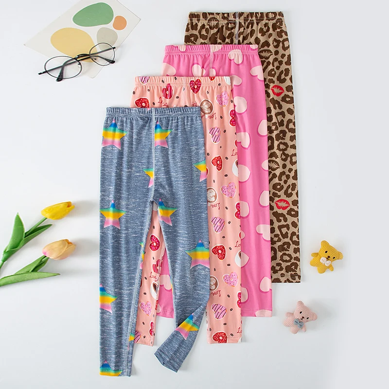 Girls four seasons thin leggings are comfortable, slim and cute. Printed pants for female students are simple and solid colors.