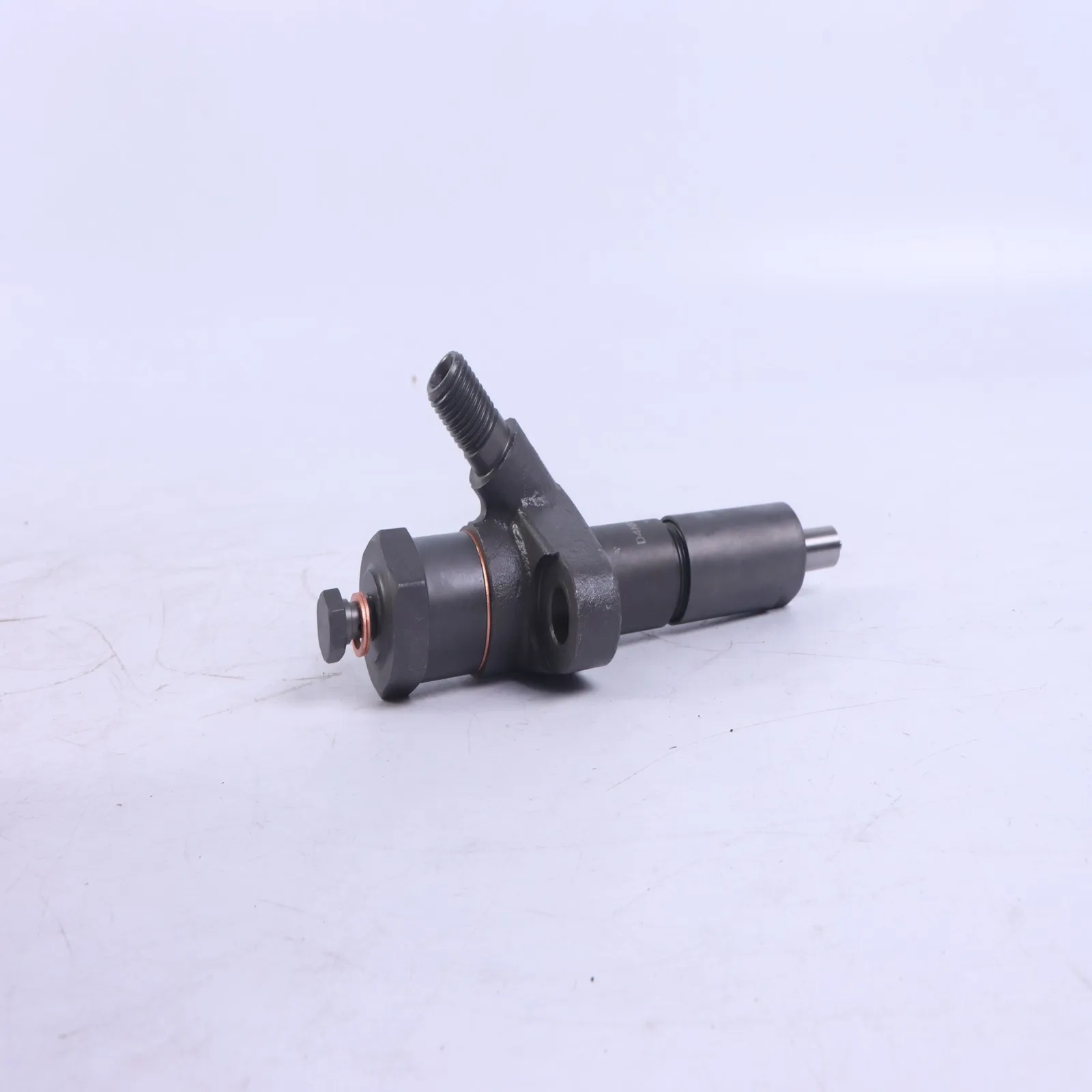 

Fuel Injector D4NN9F593A FOR Ford New Holland Tractor Models 1970-1990