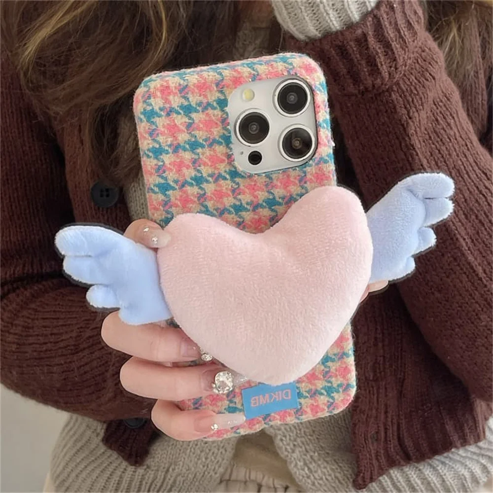 Korean luxury Fashion Love Wings Cute 3D Plush Phone Case for iPhone 18 17 Pro Max 15 16 17 18 Pro Cover Shockproof Cove Cases