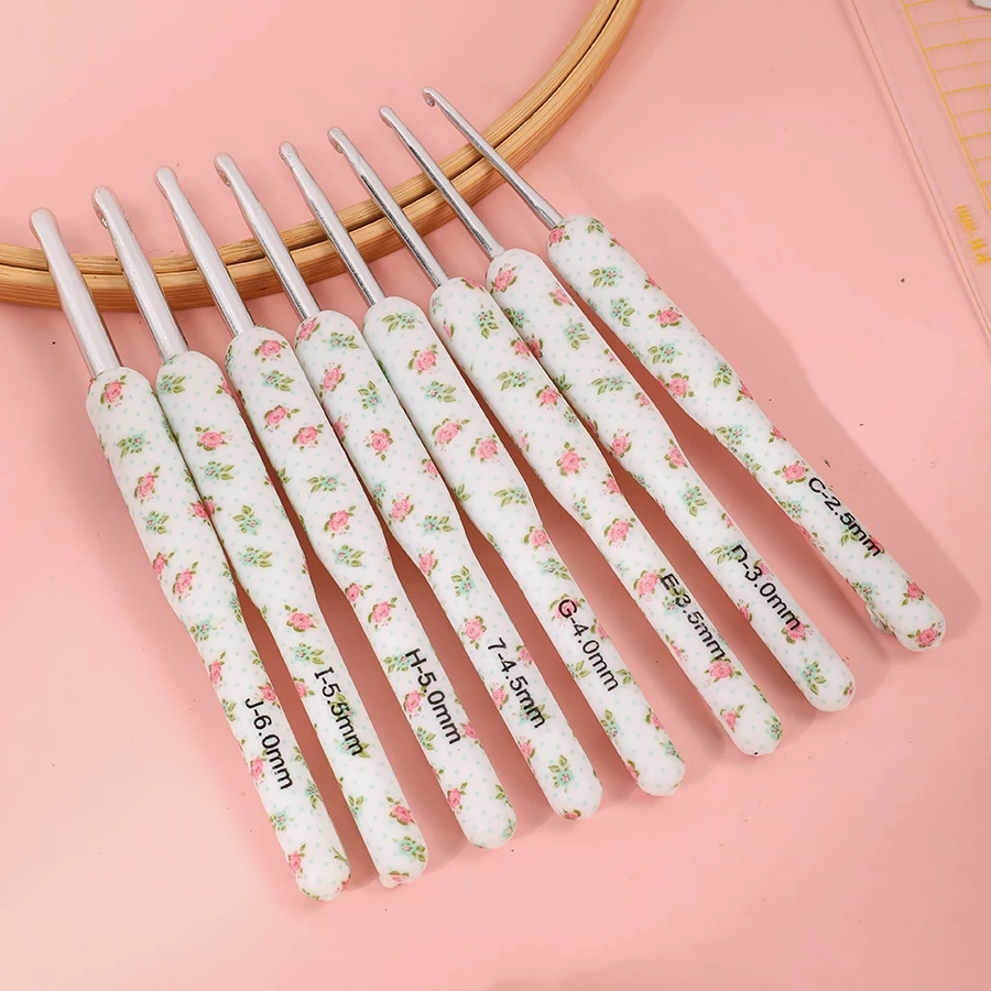 

2.5-6.0mm fresh white small floral DIY knitting tools for sweaters and crochet hooks for scarves