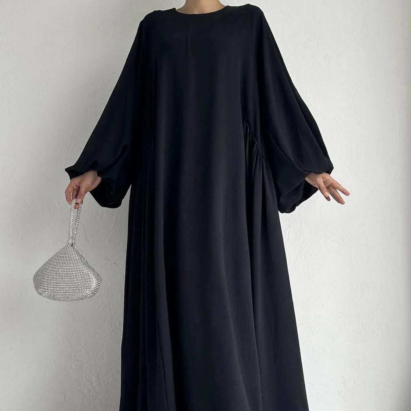 دبي فساتين مسلمة متواضعة مطوي بلون عباية إسلامية بأكمام منتفخة فستان طويل امرأة عبايات عصرية إسلامية