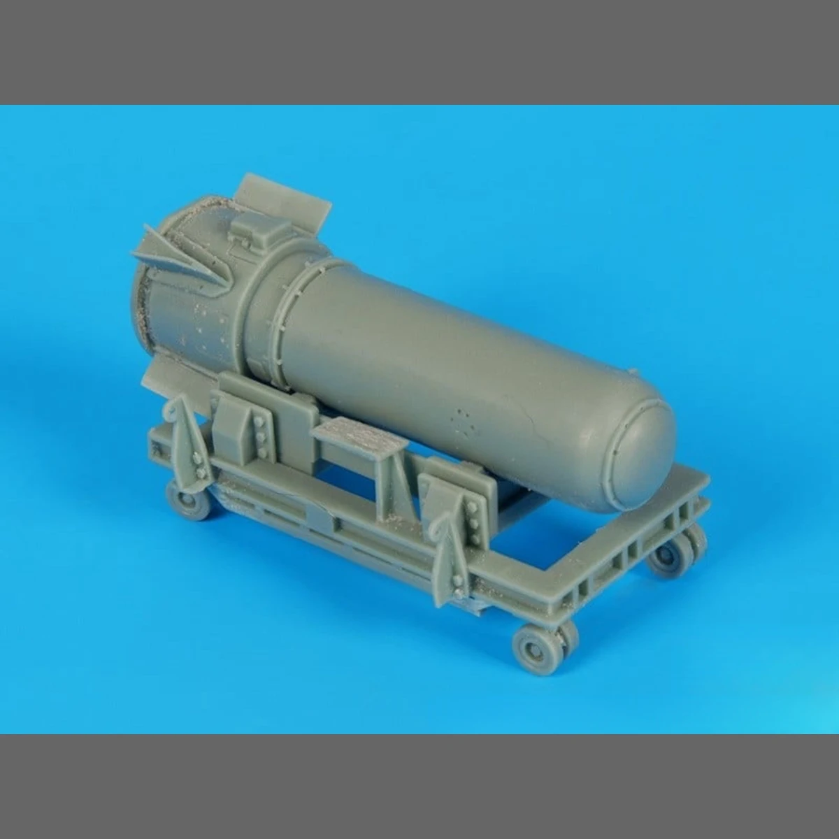 1/72 resin model kit - Atomic bomb on the trolley - Unassembled and unpainted GK