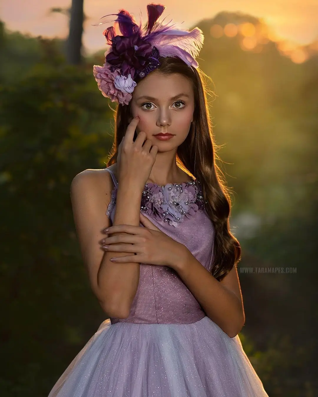 FATAPAESE espolvoreado con hadas brillantes, vestido de flores de niñas de polvo, cuenta con una capa de falda Ombre en cascada de perlas florales