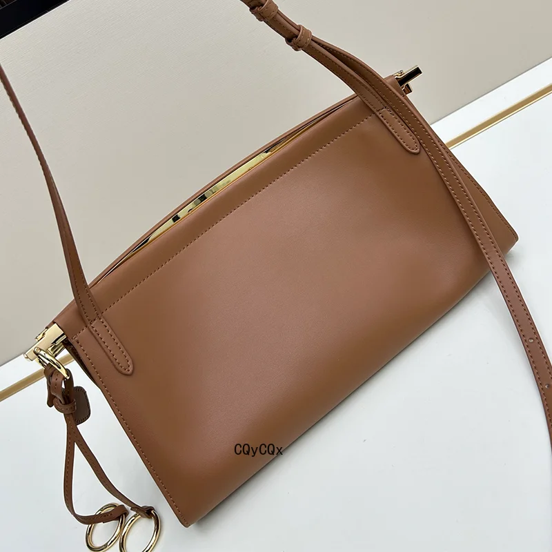 

High-quality Underarm Bag Niche Light Luxury Design Leather Retro Horizontal Clip Bag Fashionable Women's Handbag 2025 New