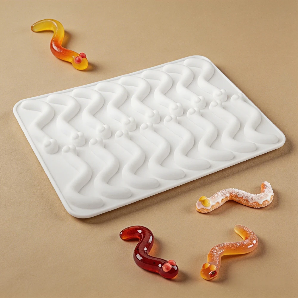 16-Cell Small Snake Design White or Black Food Grade Silicone Chocolate Mold DIY Candy Tools Kitchen Dessert Bakeware