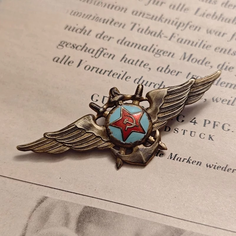 1pc Soviet Red Navy Pilot's Badge Five-star Aviation Medal Army Fan Collection Pins Decoration Crafts