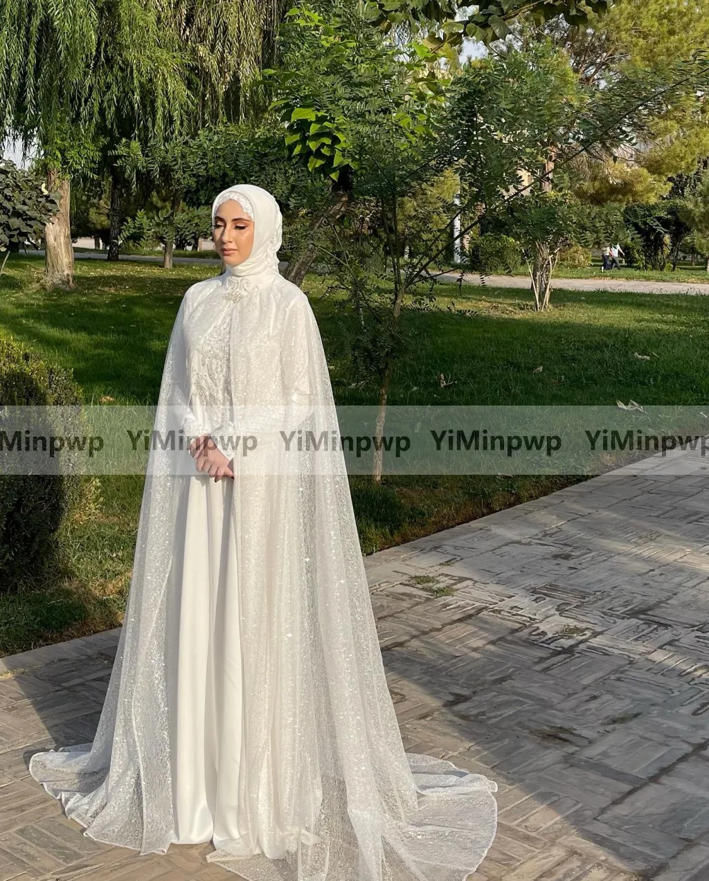 Elegant Muslim Wedding Dresses with Cape High Neck Long Sleeves Sequined Appliques Hijab Bride Bridal Gowns Customized