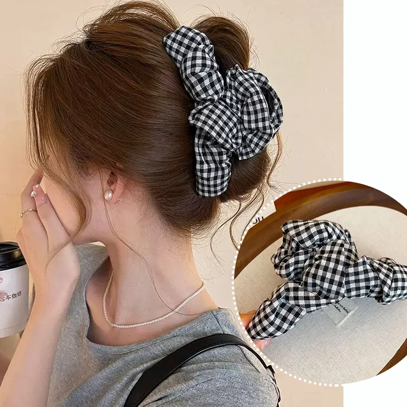 Top Korean-style Minimalist Black and White Checkered Bubble Hair Clip Accessory, New Artistic and High-end Shark Clip Hairpin