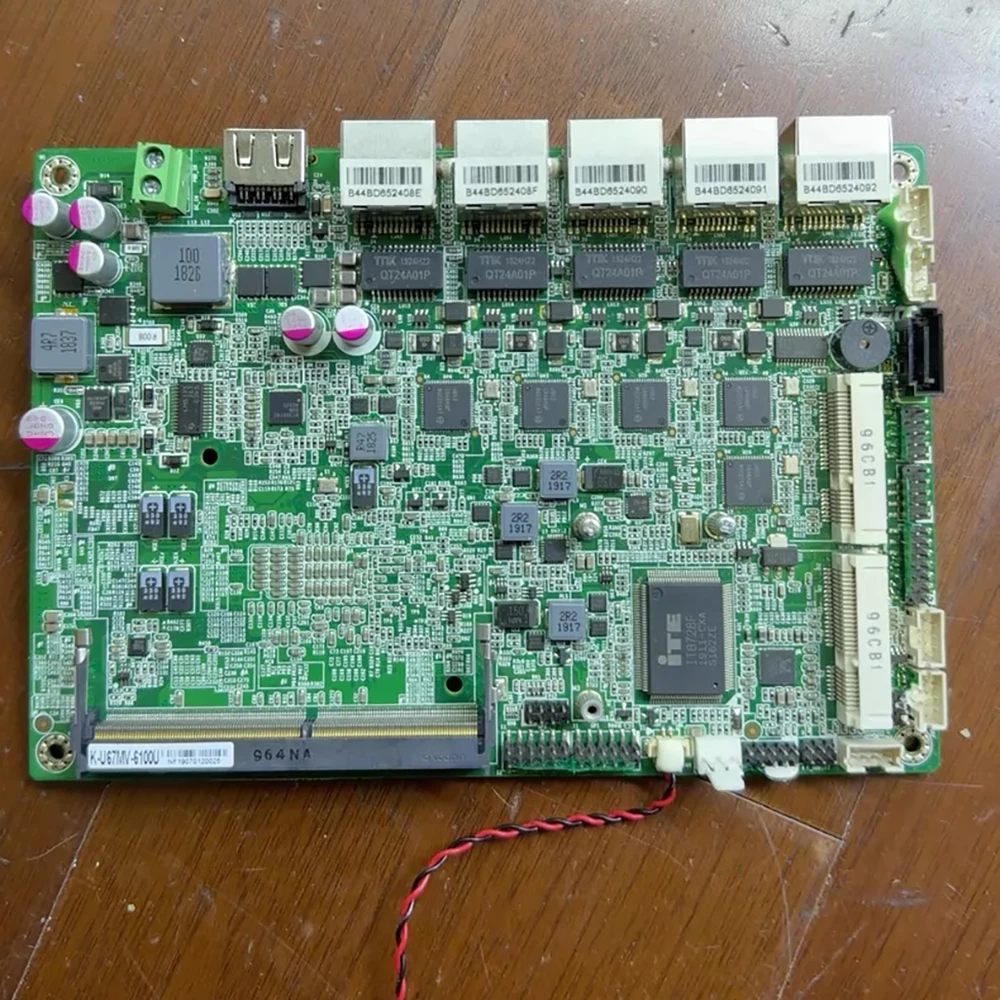 

Промышленная материнская плата i5-6100U DDR4 K-U67MV-6100U