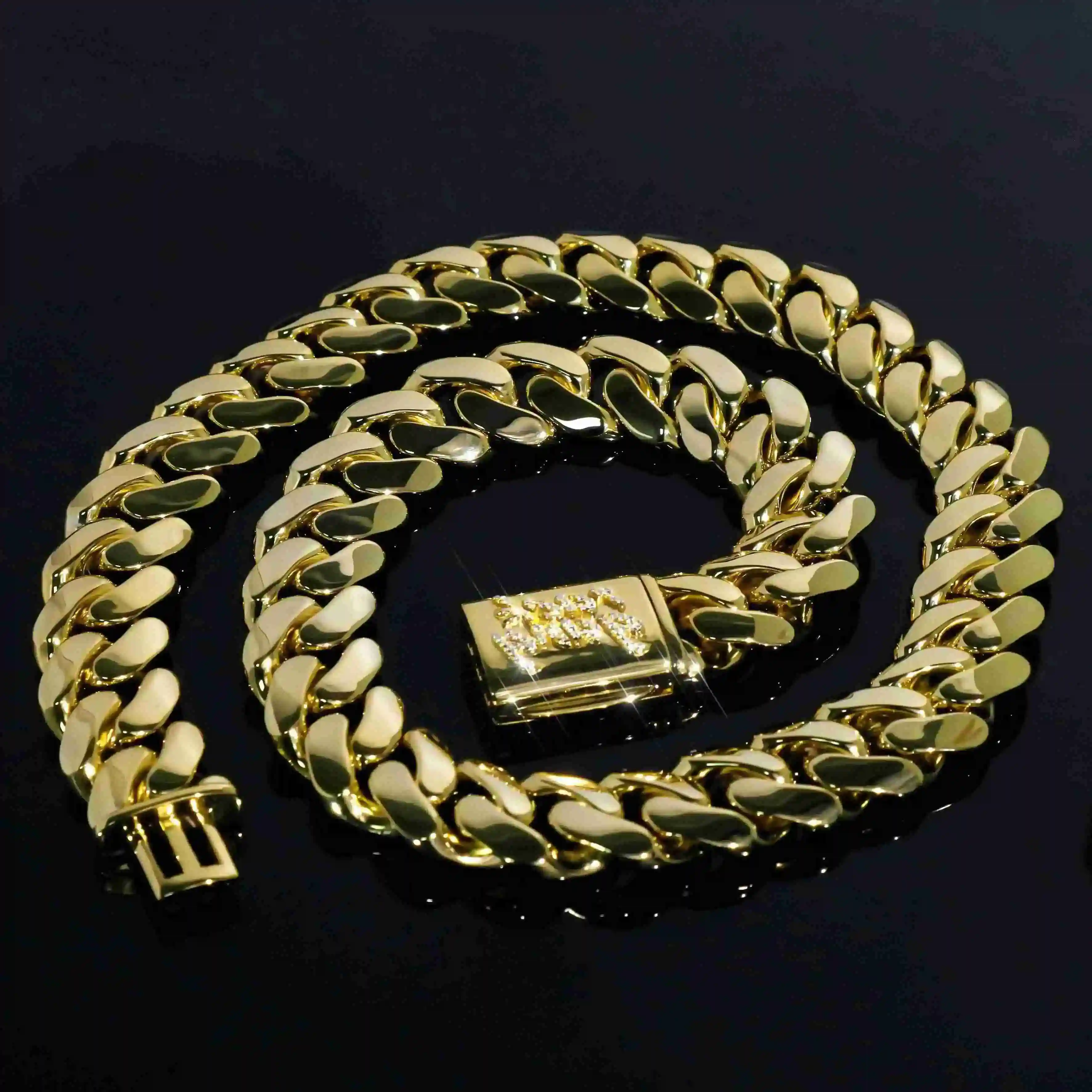 

Custom Moissanite Cuban Link 10mm S925 18K Yellow Gold Plated Letter Clasp Moissanite Cuban Link Chain