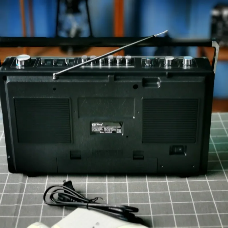 Brand new retro nostalgic tape recorder, tape recorder with Bluetooth speaker, plug-in card stereo radio charging