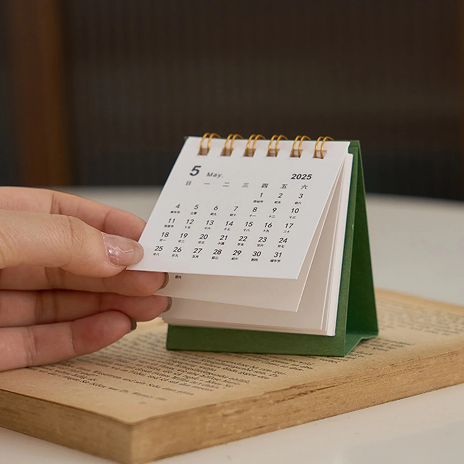 2026 Minimalist Mini Desk Calendar Simple Ins Style Portable Desktop Small Size Planner Check-in Office Home Decoration Gifts