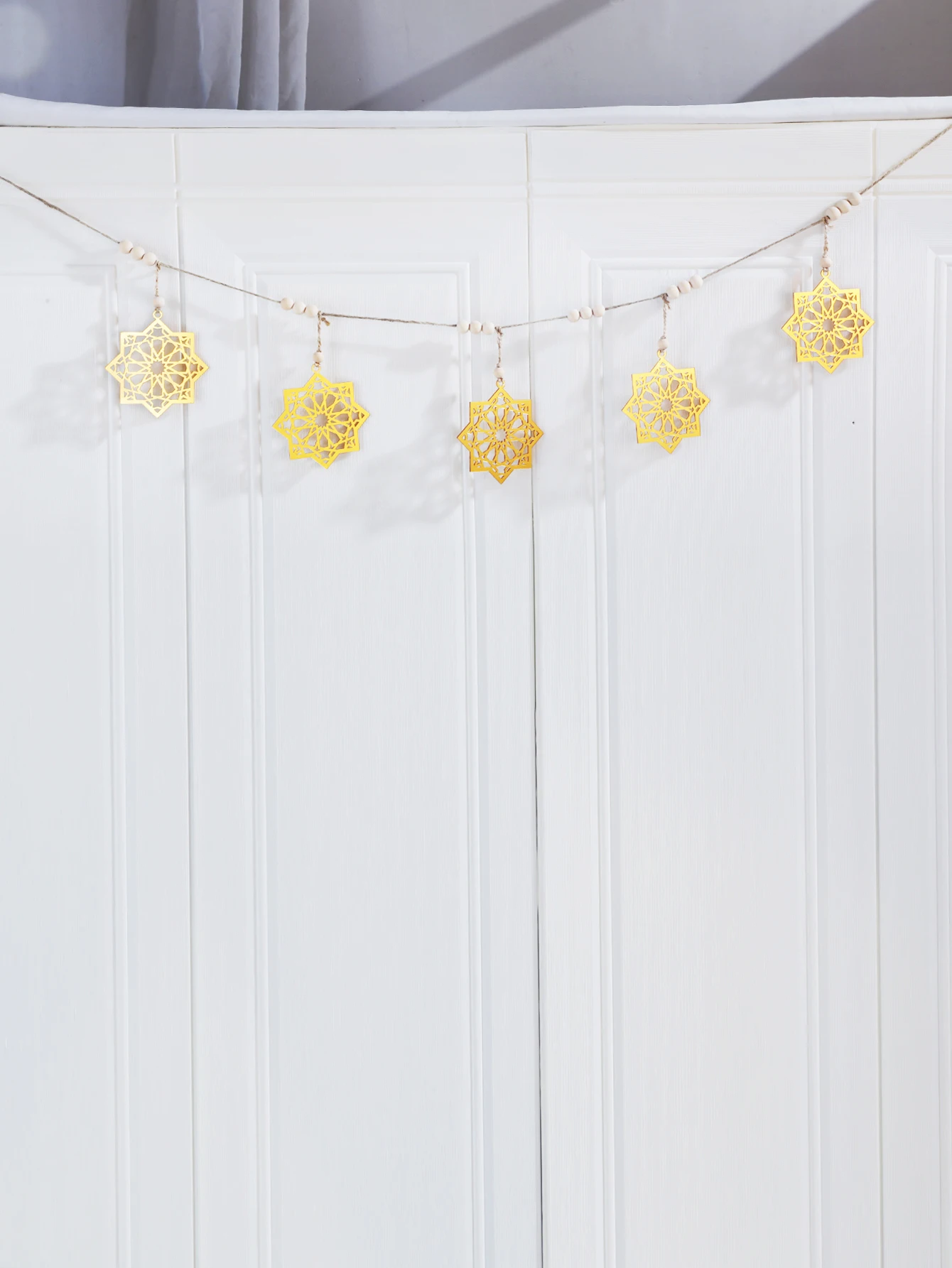 Eid 8-Pointed Star Acrylic Flag with Wooden Beads，Eid Mubarak Banner，Happy Ramadan Ornaments，muslim decor Country Rustic Decor