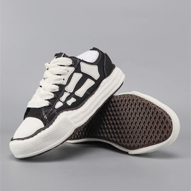 2026 New Black Chunky Tire Sneakers Unisex Retro Mesh Breathable Dad Shoes Height Increasing Wear-resistant