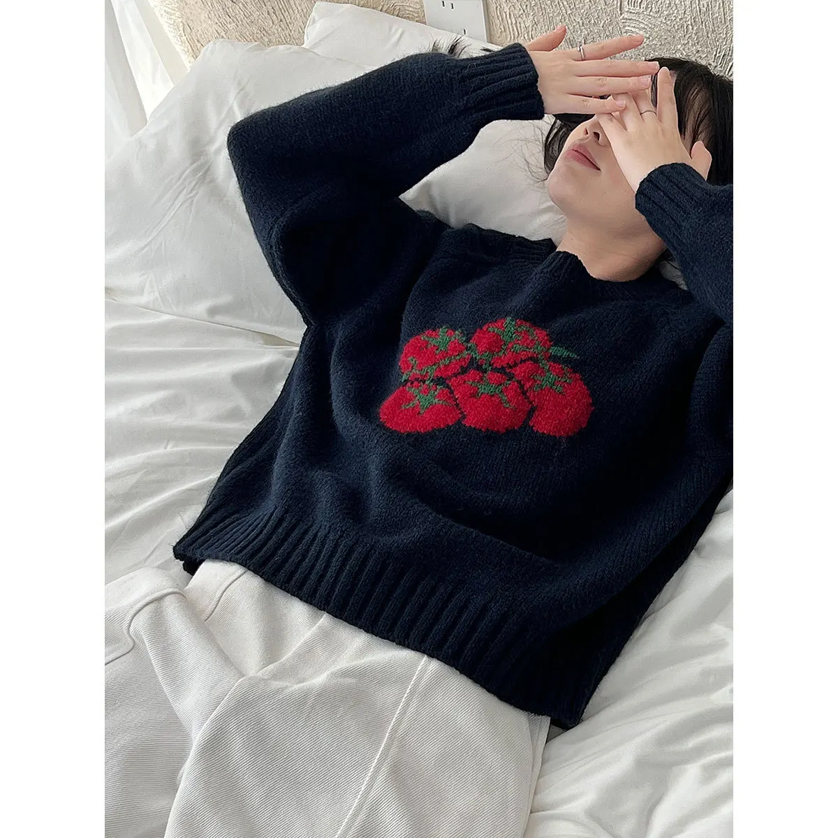 トマト ラウンドネック 秋 ふわふわ 若返りニットセーター