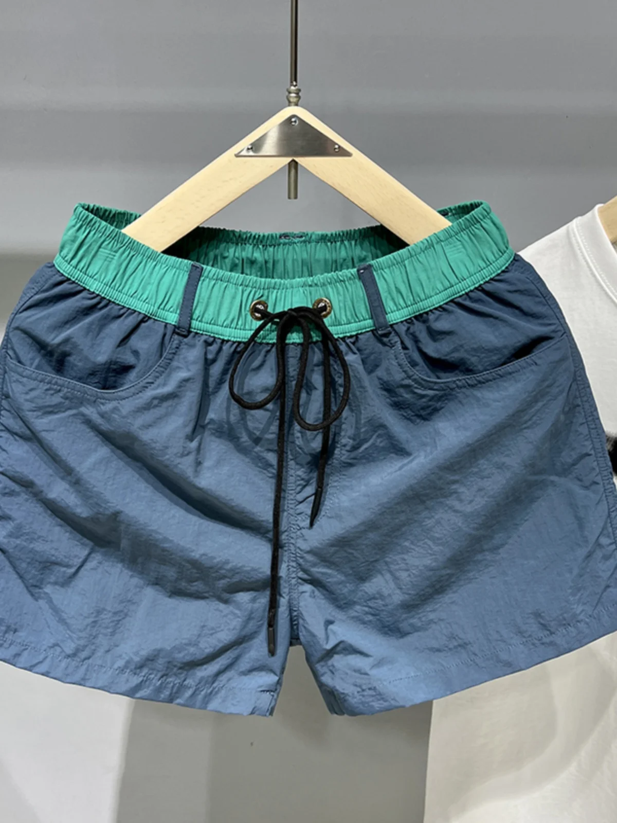 

Men's Casual Spor orts Qui Dry Loose Running Fitn Inner Beach Pants Color Blo Waist Belt Swimming Trunks