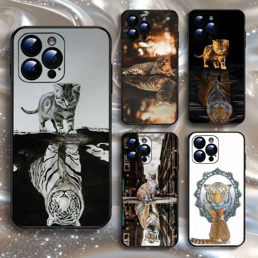 

A Tiger in the Heart cat Phone Case For iPhone16,15,14,13,12,11 Plus,Pro Max,XS,X,XR,SE,Mini,8,7,Soft Silicone Black Cover