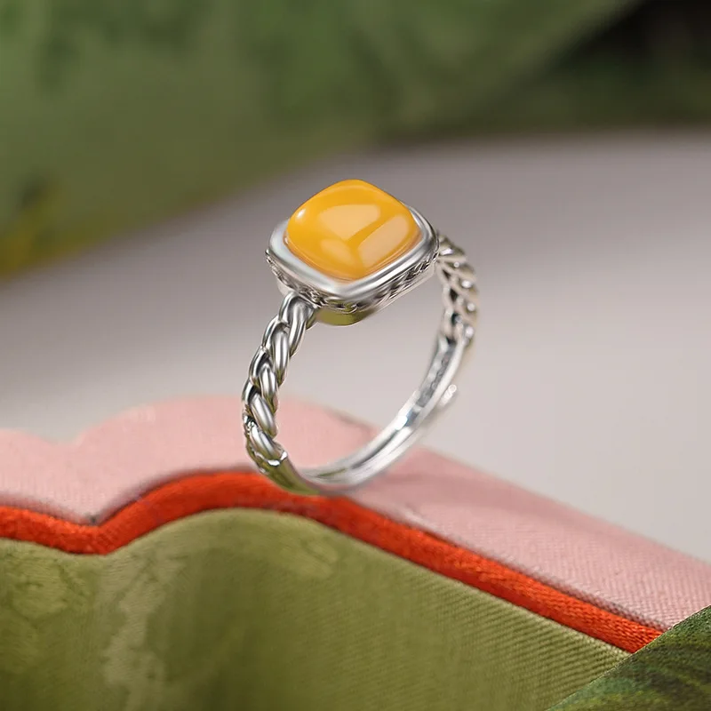 

S925 Sterling Amber Bright Twisted Copper Coin Pattern Square Open Female Silver Finger Ring