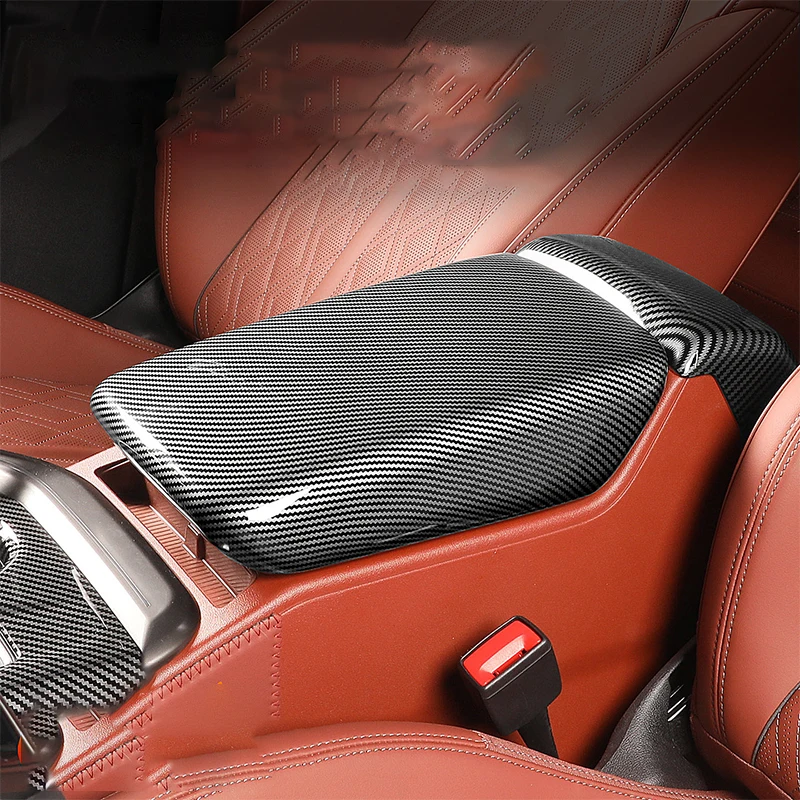 for Audi Q5 Q5 Sportback GU 2025 2026 Decorative cover of central control armrest box panel with carbon fiber pattern